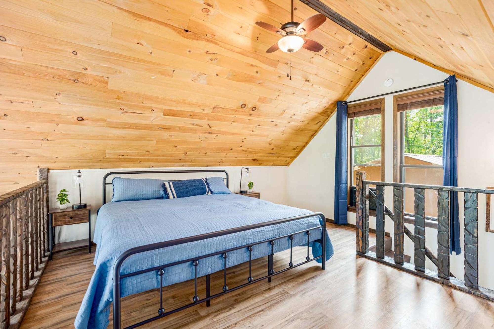 Quaint Loft Cabin W Hot Tub, Firepit, Deck & Grill Hedgesville Zewnętrze zdjęcie